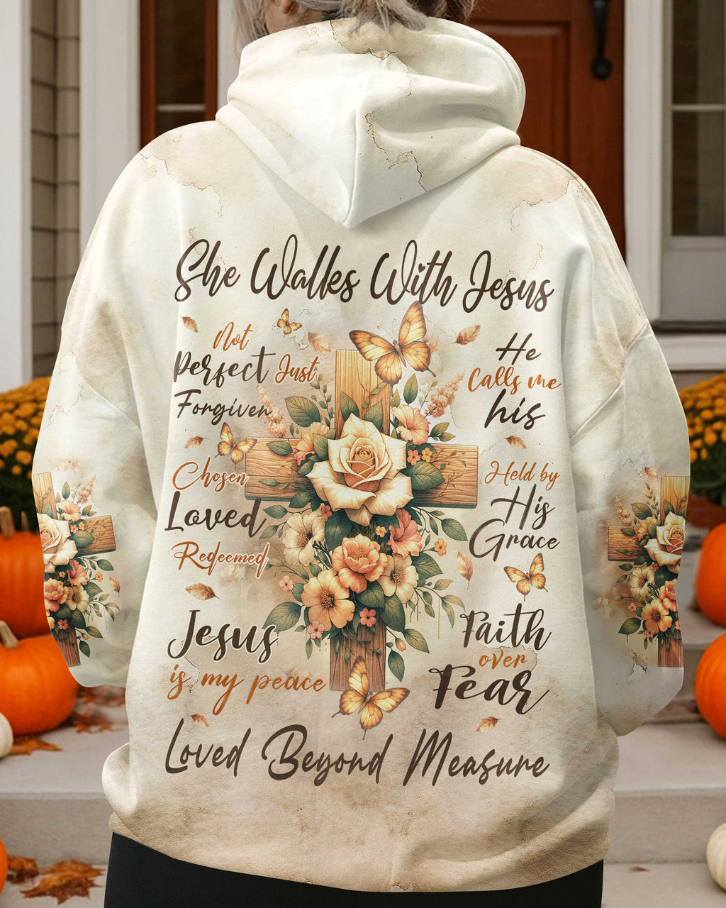 She Walkes With Jesus T-Shirt